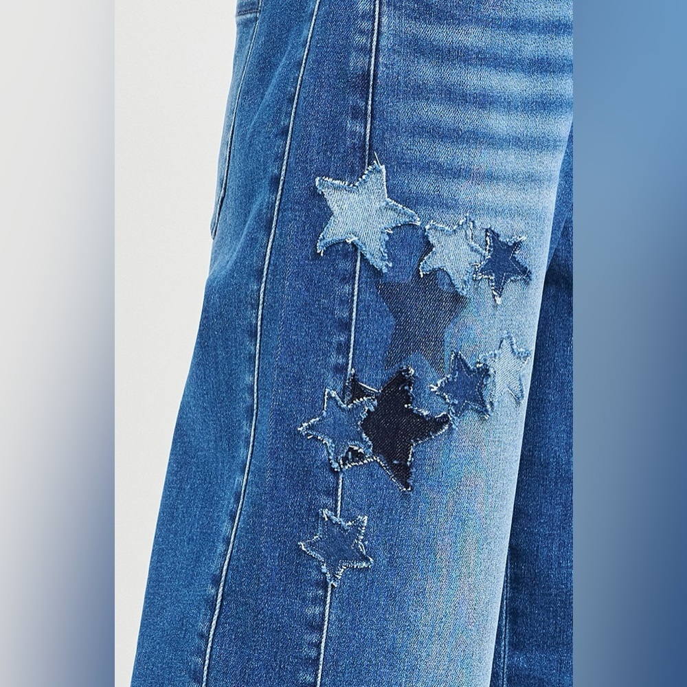 RISEN Elastic Band Slouchy Cropped Barrel with Star Patch Jeans​ - Picture 7 of 8